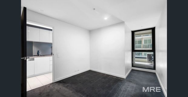 Live in the heart of South Yarra - Photo 1