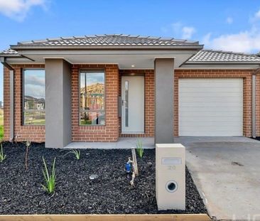Near New 3 Bedroom Home - Photo 5