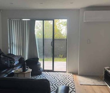 New Lynn, 3 Bedrooms - Photo 4