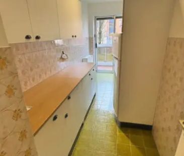 APPARTEMENT 1 CHAMBRE AVEC TERRASSE ET CAVE A LOUER - Photo 6