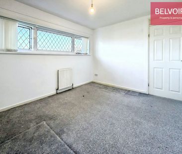 Terraced House to rent on - Photo 3