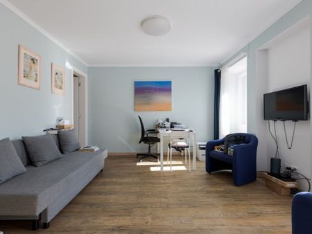 1 room luxury Apartment for rent in Oeiras, Lisbon - Photo 3
