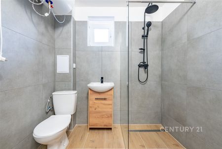 Pronájem bytu 2+kk 40 m², V Zimném dole 779, Orlová - Fotografie 5