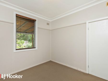 Charming & Comfortable 2-Bedroom Home! - Photo 5