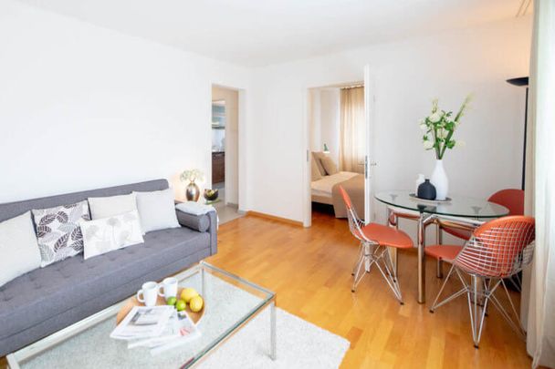 2.5 ZIMMER APARTMENT MIT SEPARATER KÜCHE UND BALKON - Photo 1