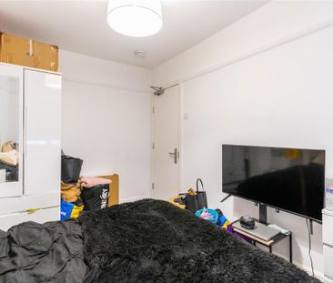 4 bedroom house to rent - Photo 3