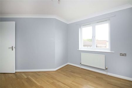 Contemporary two bedroom apartment in Hackney Wick. - Photo 4