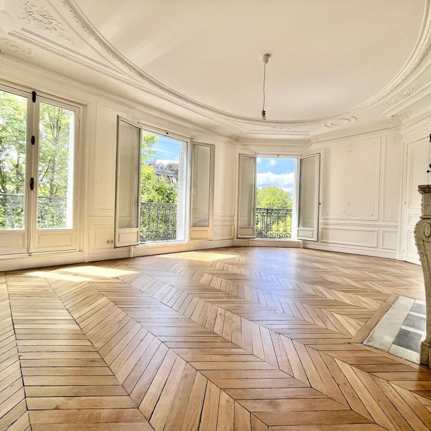 Paris VIIème Solférino, 6 pièces 180,33m² - Photo 1