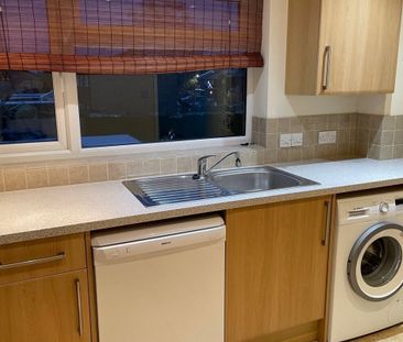 Lillibrooke Crescent - Photo 5