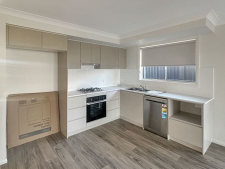 Brand New Home in Southlakes Estate - Photo 5