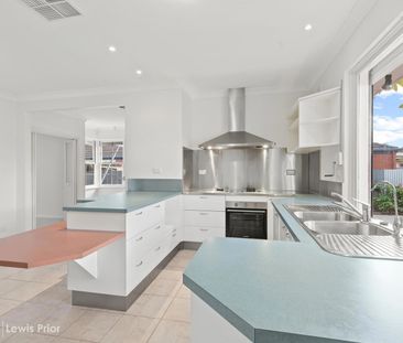 Low-Maintenance Living in Oaklands Park - Photo 5
