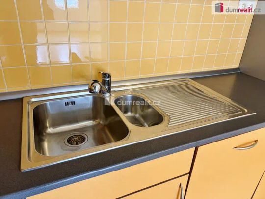 Prostorný, luxusní 2+kk u Stromovky - Photo 1