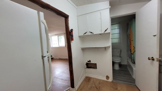 For Lease - 23 Glen Street, Wasaga Beach, Ontario - Photo 1