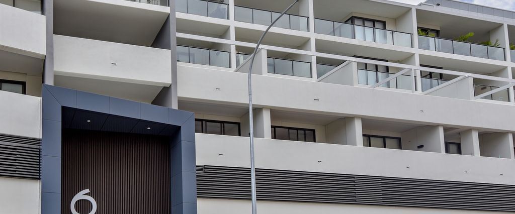 Sought after apartment in the heart of Terrigal - Photo 1