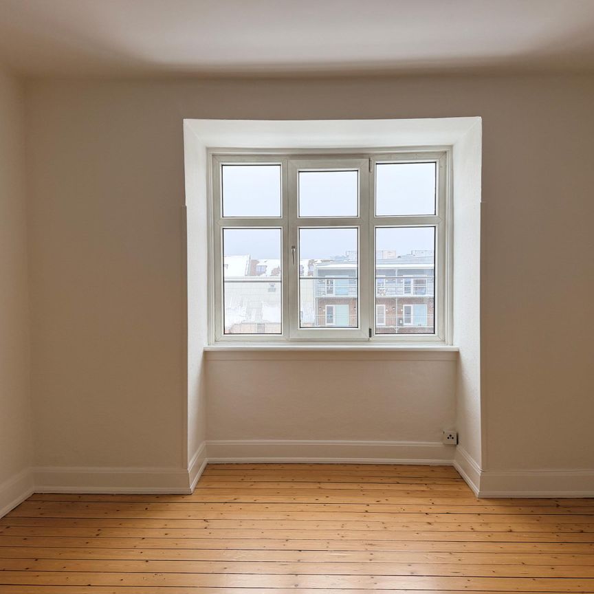 Lys og hyggelig 3-værelses med god beliggenhed<br> - Photo 1