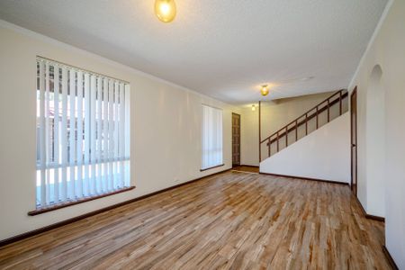 Urban Convenience Meets Easy Living Walk to Everything - Photo 3