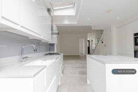 4 bedroom terraced house to rent - Photo 2