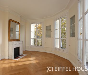 Tout savoir sur cet appartement dans le quartier Monnaie, à Paris 6ème - Photo 2