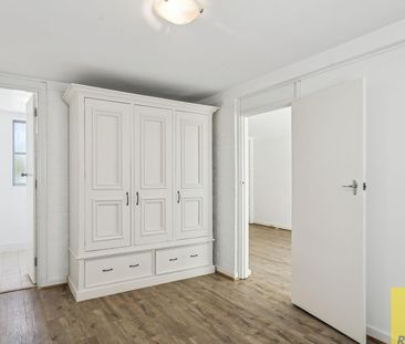 Well Presented Apartment Right Near UWA - Unfurnished - Photo 2