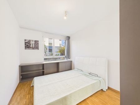 Meublé, moderne et lumineux 5 pièces avec jardin à Châtelaine - Photo 4