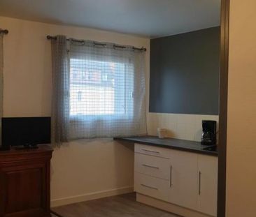 Location Appartement 1 pièce 28m² - Photo 2