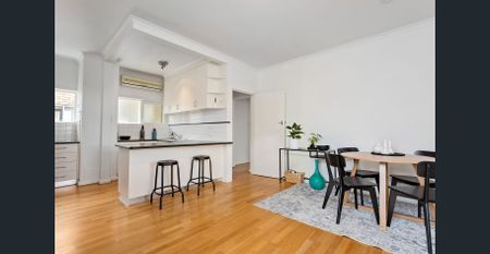 Perfectly Located Oversized 2 Bedroom Apartment - Photo 3