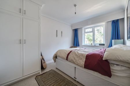 5 bedroom detached house to rent - Photo 5