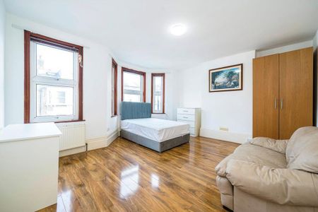 6 bedroom house to rent - Photo 2