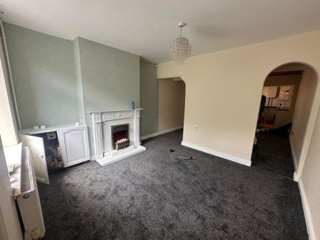 3 bedroom terraced house to rent - Photo 2