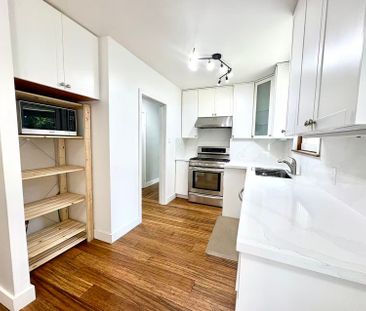 For Lease - 1270 Crossfield Bend, Mississauga, Ontario - Photo 2