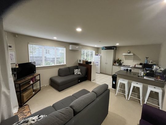 Property Management11a Kittiwake Drive, Schnapper Rock - Unit for Rent - Photo 1