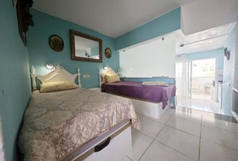 Puerto Rico, Canary Islands 35130