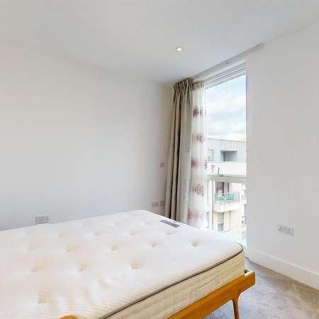 Quebec Way, Maple Quays, SE16 - Photo 1