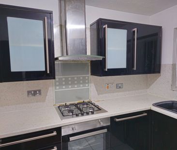 2 Bed Terraced House, Fernleigh Close, CR0 - Photo 4