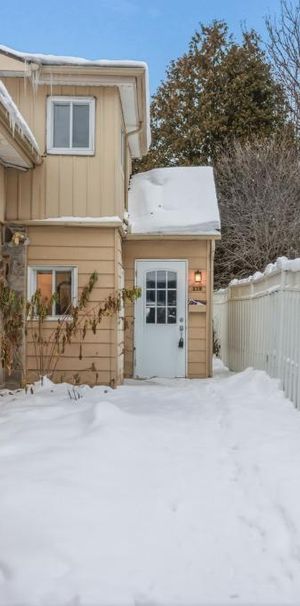 🏡 4 ½ à louer – Vaudreuil-Dorion ( 2 Stationnements) - Photo 1