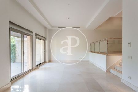 Luxury Villa for rent in Pozuelo de Alarcón, Spain - Photo 3