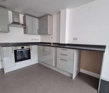 Albert Road, Wellingborough, Northamptonshire, NN8 - Photo 3