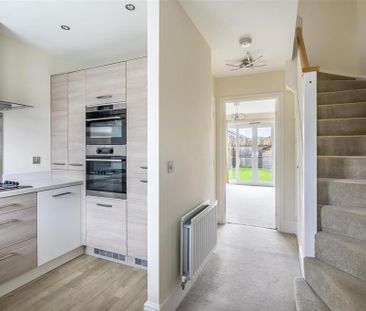 3 bedroom terraced house to rent - Photo 4