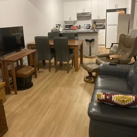 4 1/2 à louer près des plaines d'Abraham - Photo 3