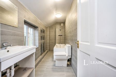 5 bedroom house to rent Church Walk, Kempston, Bedford, Bedfordshire, MK42 - Photo 5