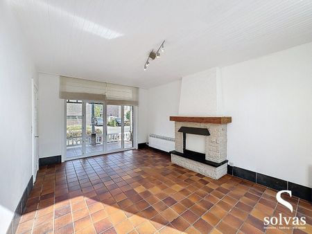 BEZOEKMOMENT VOLZET: Charmante woning met ruime tuin en dubbele garage - Photo 3