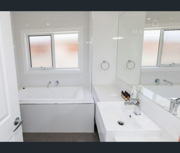 11A Day Street, Wagga Wagga, NSW 2650 - Photo 5