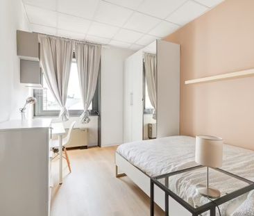 Via Privata Deruta, Milan, Lombardy 20132 - Photo 5