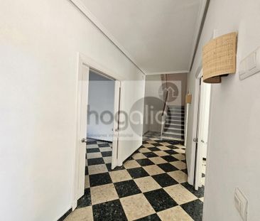 4 bedroom luxury Villa for rent in Seville, Andalusia - Photo 3