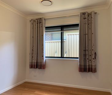 36 Elimatta Avenue, Jordan Springs, NSW - Photo 2