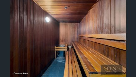 Fully Furnished Apartment at Oaks Trafalgar! - Photo 5