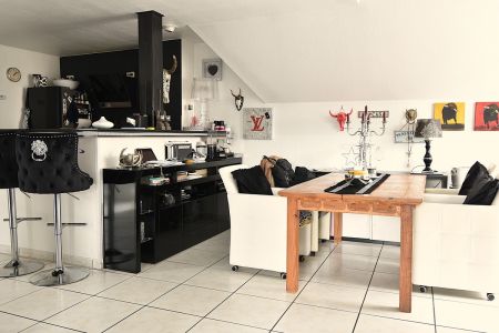 Ohligs. 3-Zimmer-Maisonette-Wohnung mit Balkon in Bahnhofsnähe. - Photo 5