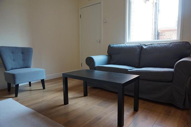 6 bedroom house share to rent - Photo 1
