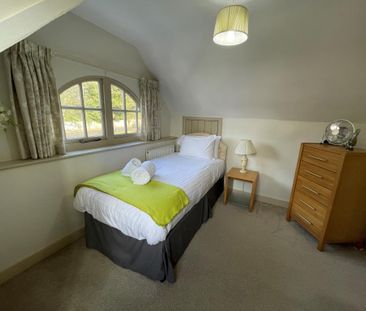 2 bedroom cottage to rent - Photo 1