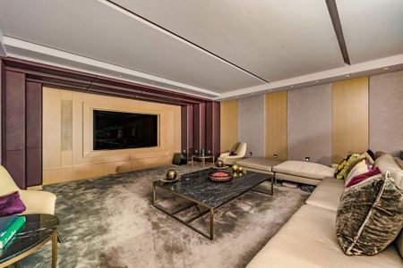 4 bedroom flat to rent - Photo 2